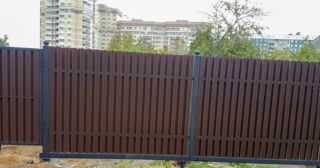 Купить распашные ворота из штакетника Азов, цена от 2702 руб.